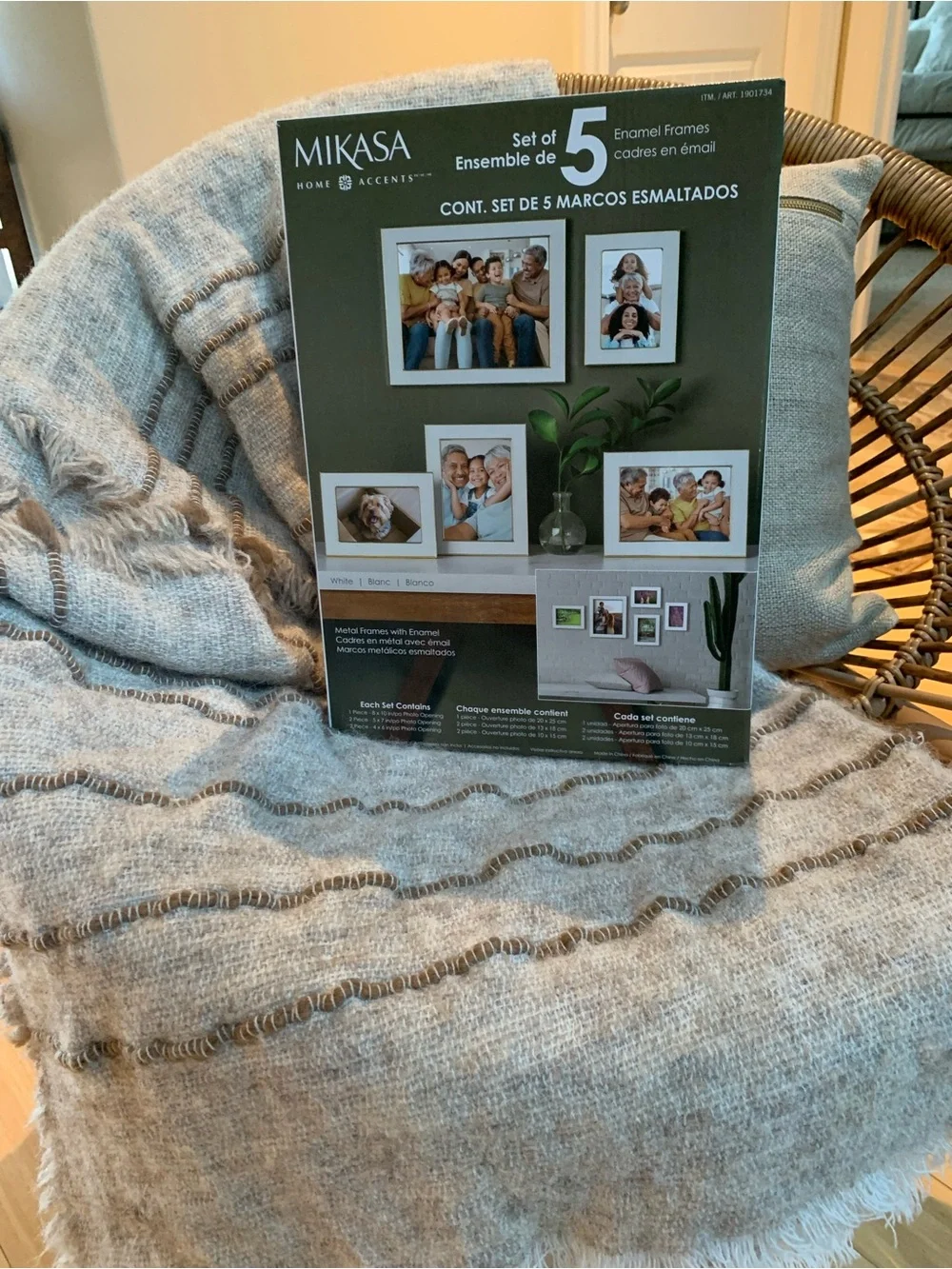 Mikasa White Enamel 5-Piece Photo Frame Set New In Box